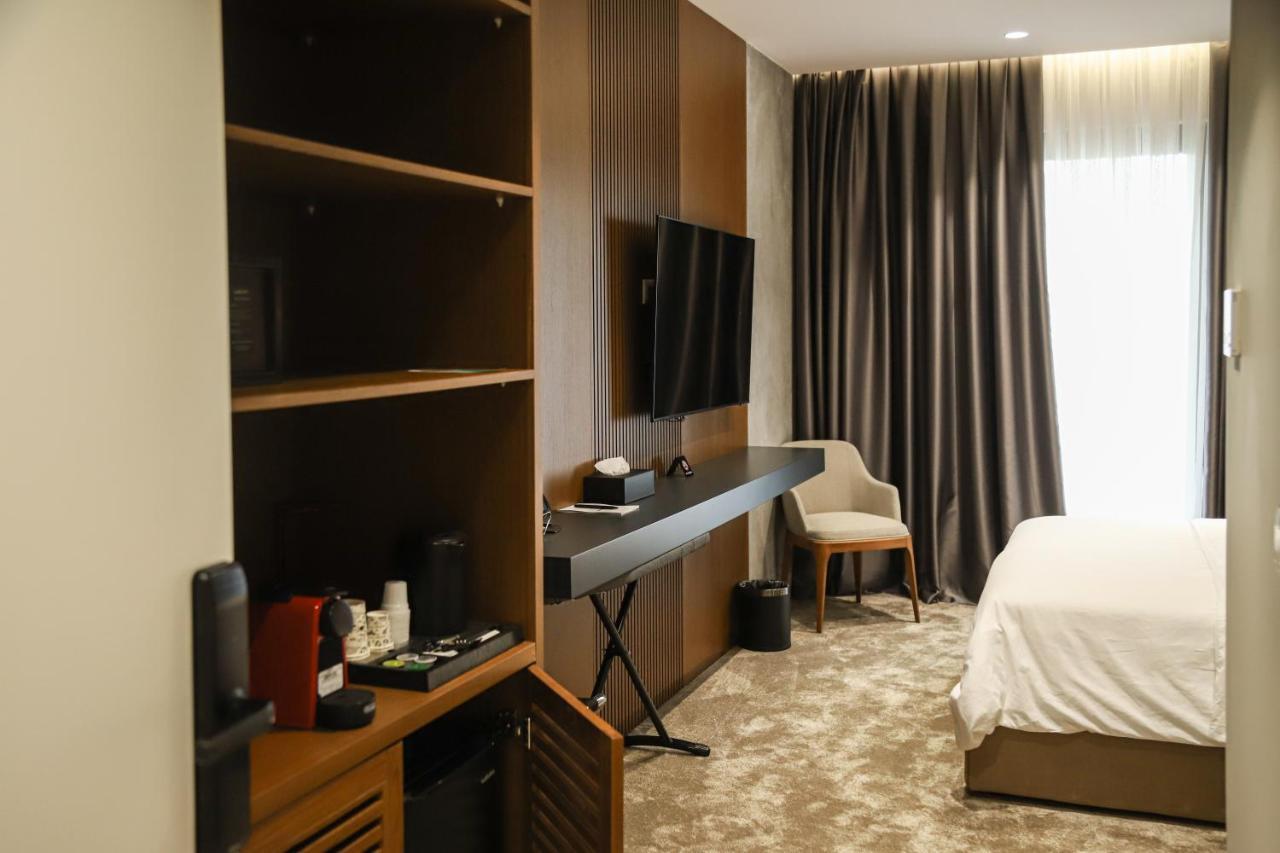 Urbanin Apartment & Hotel Tiranë Luaran gambar