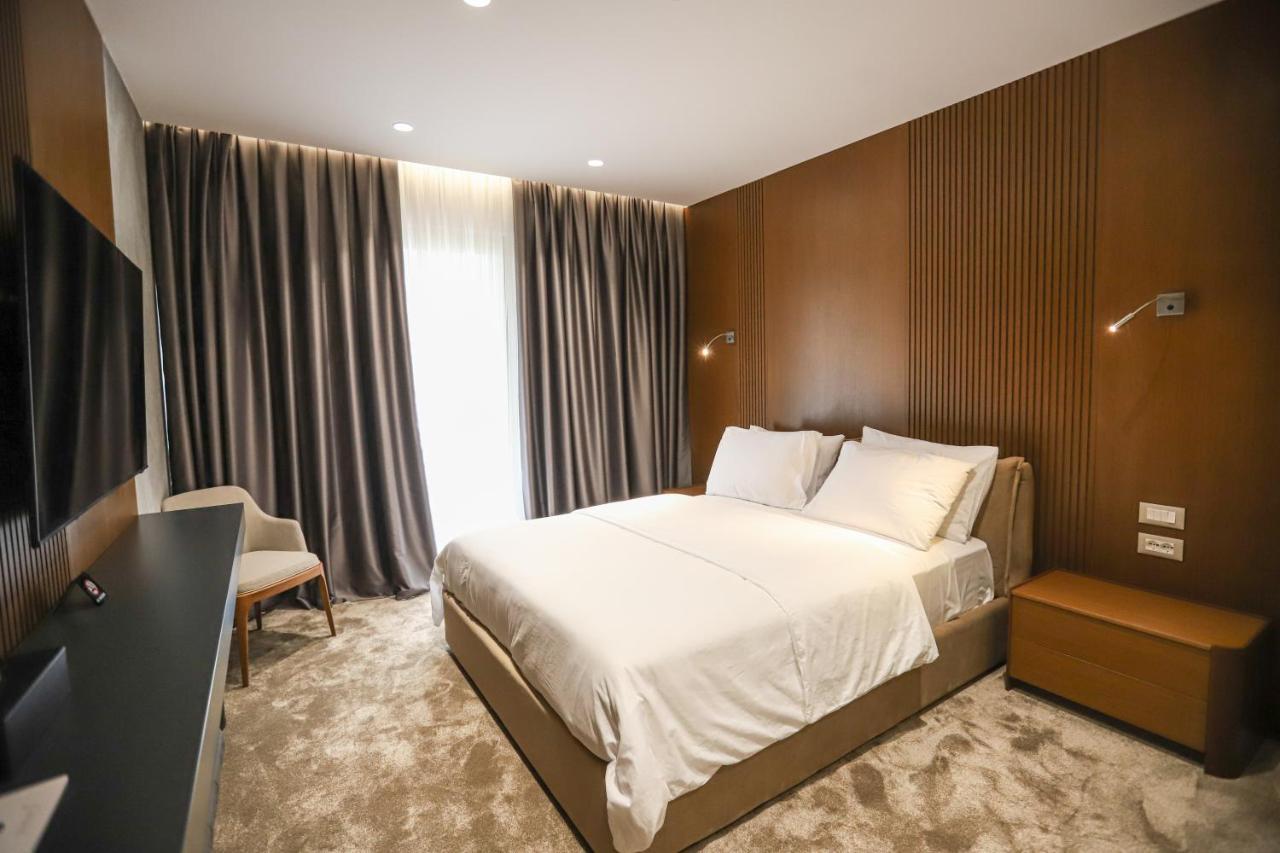 Urbanin Apartment & Hotel Tiranë Luaran gambar