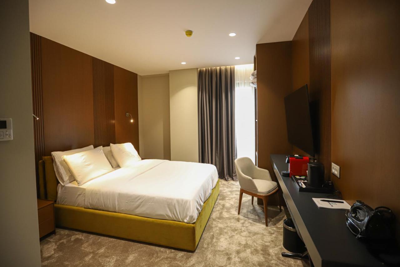 Urbanin Apartment & Hotel Tiranë Luaran gambar
