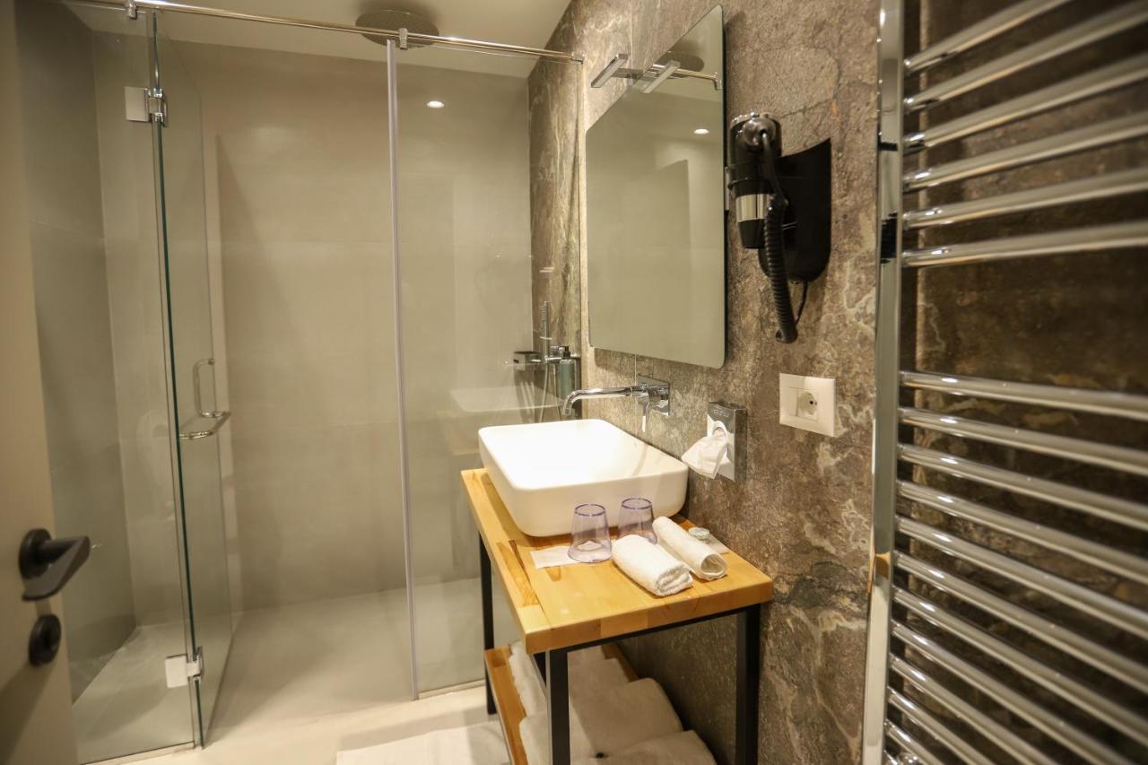 Urbanin Apartment & Hotel Tiranë Luaran gambar