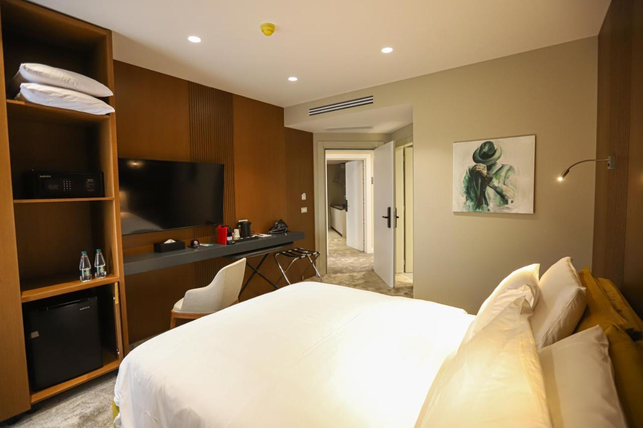 Urbanin Apartment & Hotel Tiranë Luaran gambar