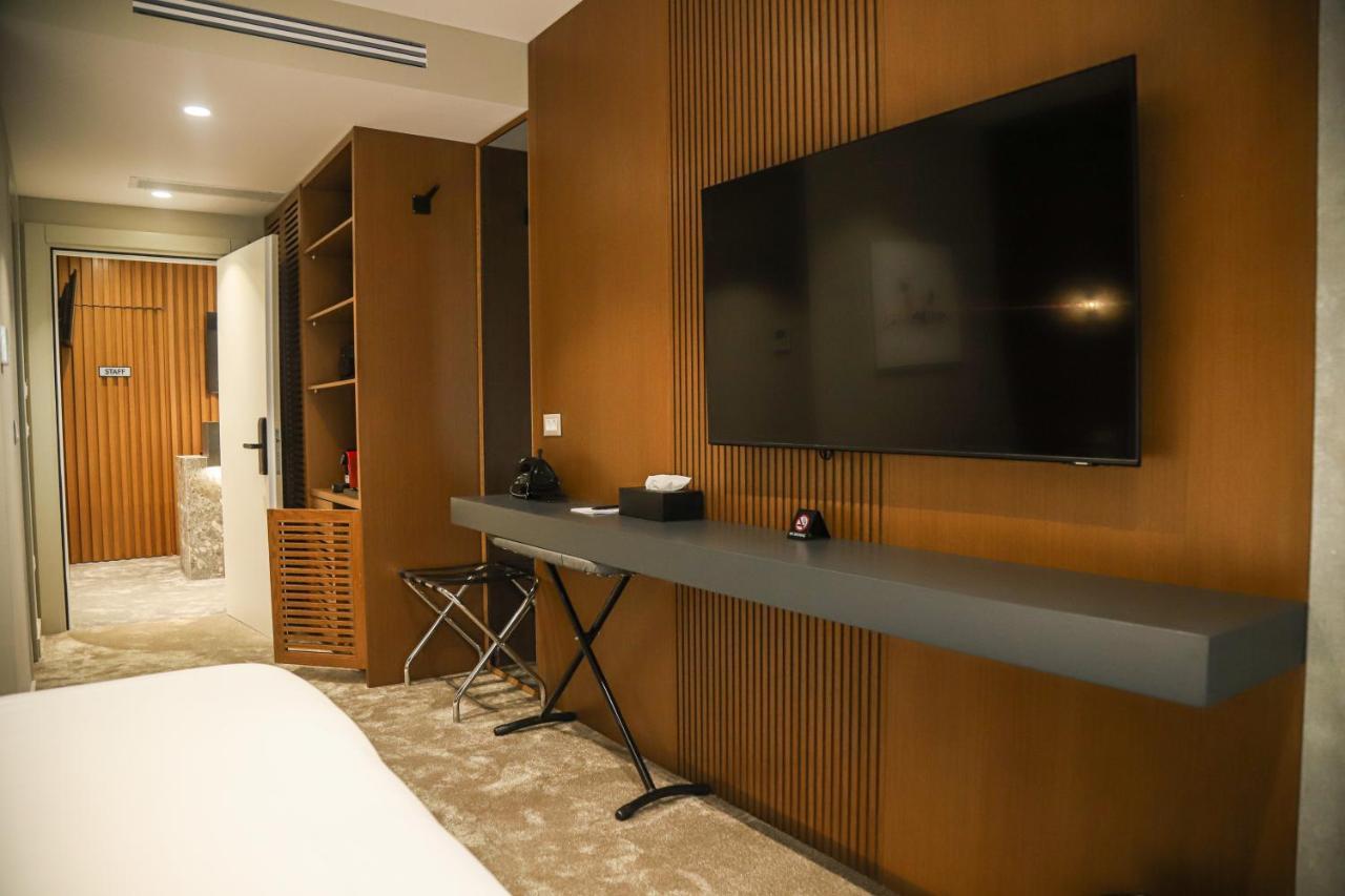 Urbanin Apartment & Hotel Tiranë Luaran gambar