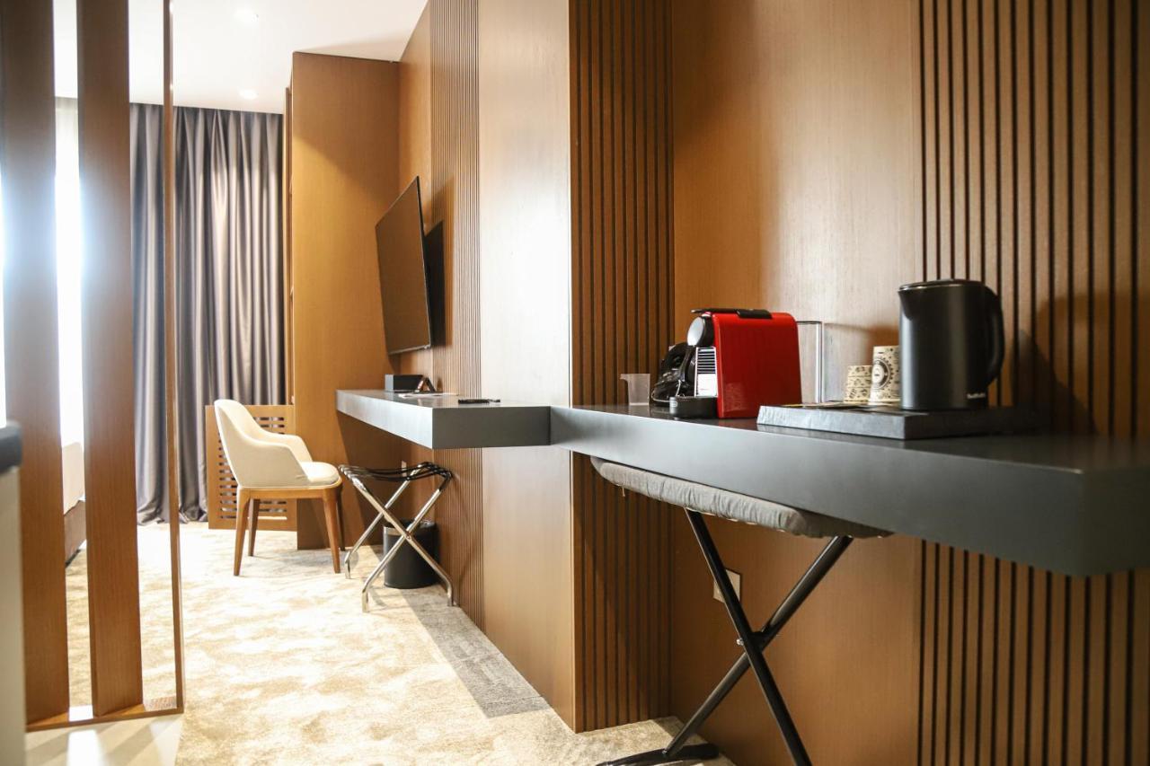 Urbanin Apartment & Hotel Tiranë Luaran gambar